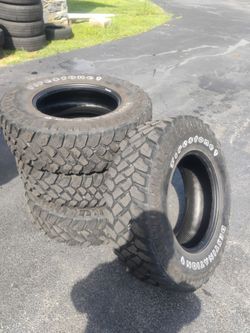 LT225/75R17