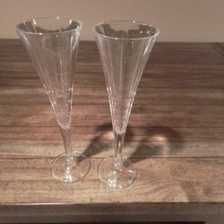 Mikasa Avenue Toasting Flutes