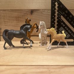 Dreamworks Spirit Plastic Toy Model Horses Lot of 4