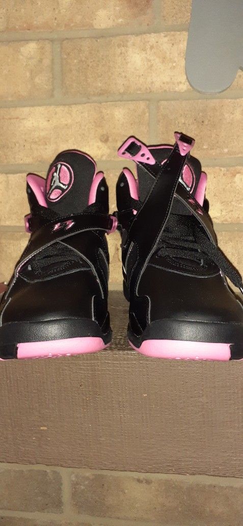 Jordan size 6 youth 7 womans