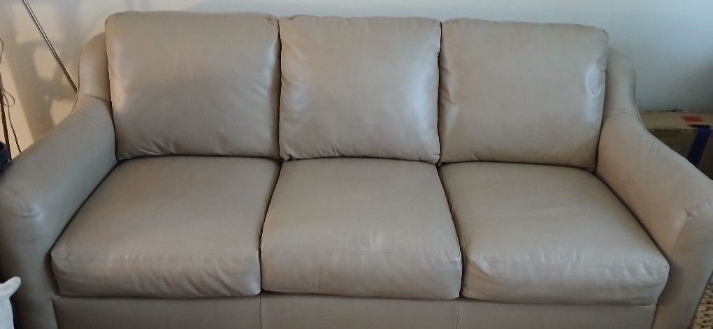 Leather LAZY BOY Couch