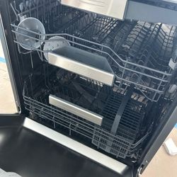 Dishwasher 
