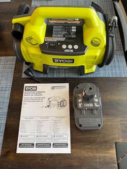 Tire inflator Ryobi 18v with battery