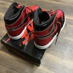 Air Jordan 1 Retro High OG 'Patent Bred