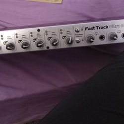 M-Audio Fast Track Ultra 8R