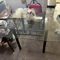Free Glass Table