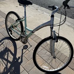 Hybrid road Bike / Columbia