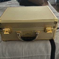 Impressions Vanity  - Travel