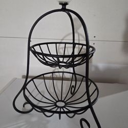 Metal Fruit Holder 