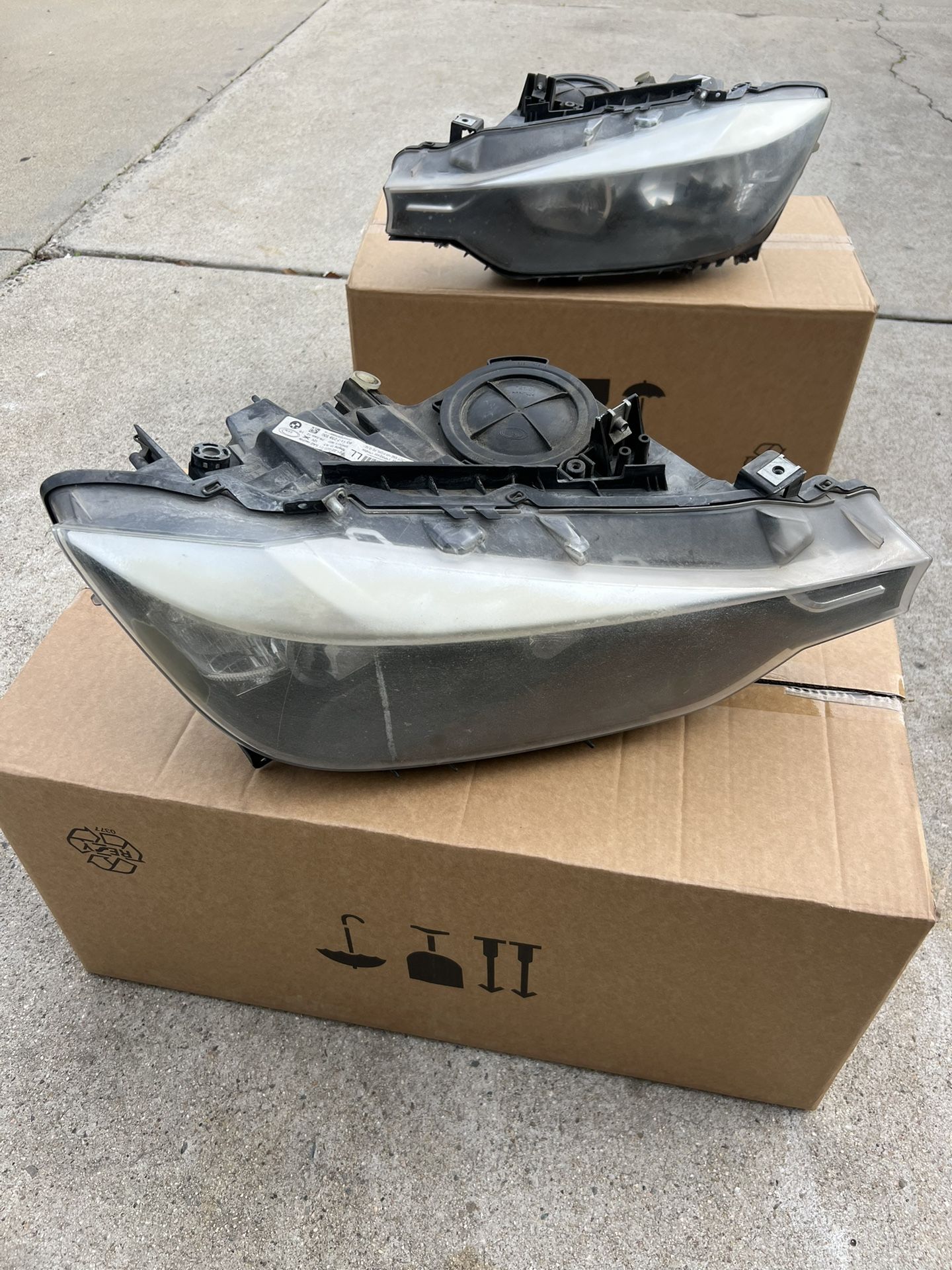 2013 BMW 328i Headlights