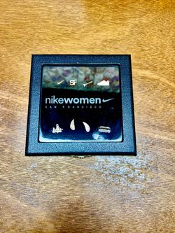Nike Women San Francisco Earrings set