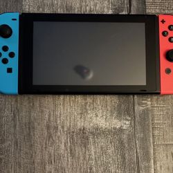 Nintendo Switch 