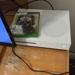 Xbox One With Modern Warfare 2 Barely Used