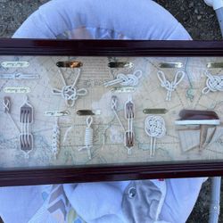 Frame With Different Knots Inside 