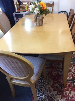 Table beautiful quality solid