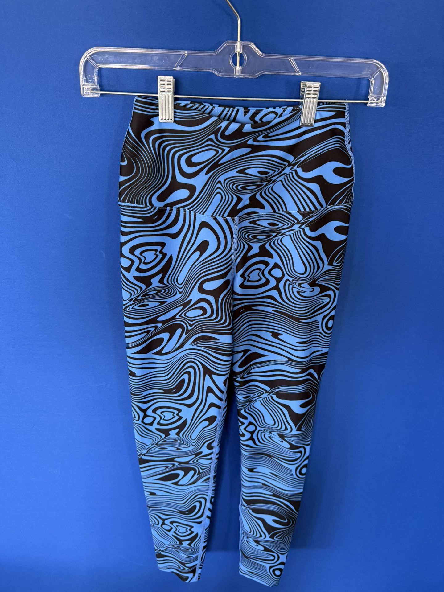 Year of Ours Blue and Black Swirl Leggings