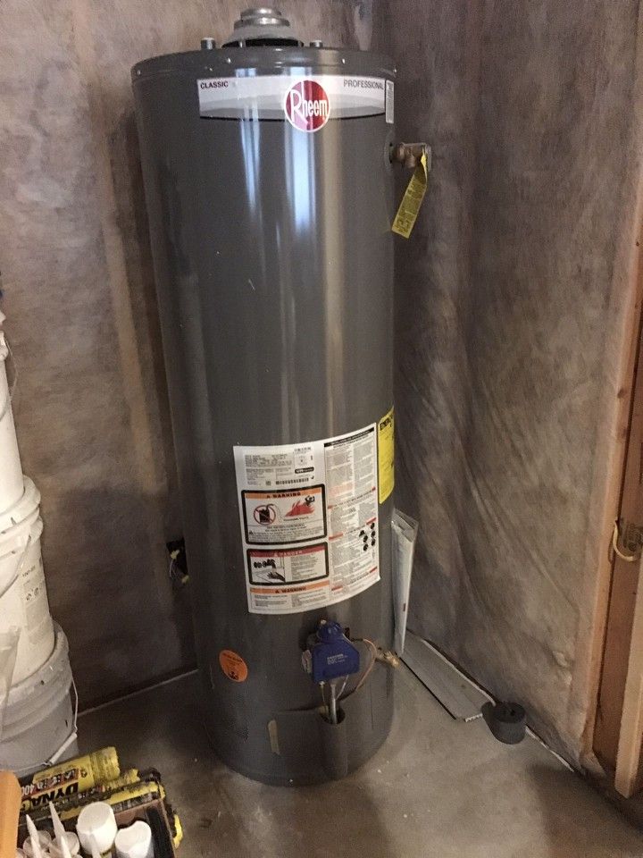 BRAND NEW RHEEM GAS HOT WATER HEATER TALL 40 GALLON 