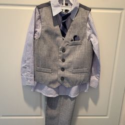 Boys Size 4 Dockers 4 Pc Suit 