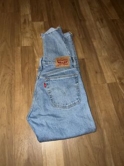 levi jeans size 24 L 28