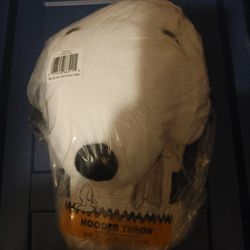 Snoopy hooded Throw