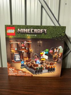 LEGO Woodland Mansion Fighting Ring set 21272