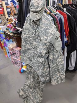 Genuine U.S Army Combat Uniform Cap, Pants And Jacket $100 OBO