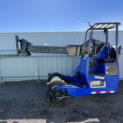 2005 MOFFETT 4-WAY TRUCK MOUNTED FORKLIFT