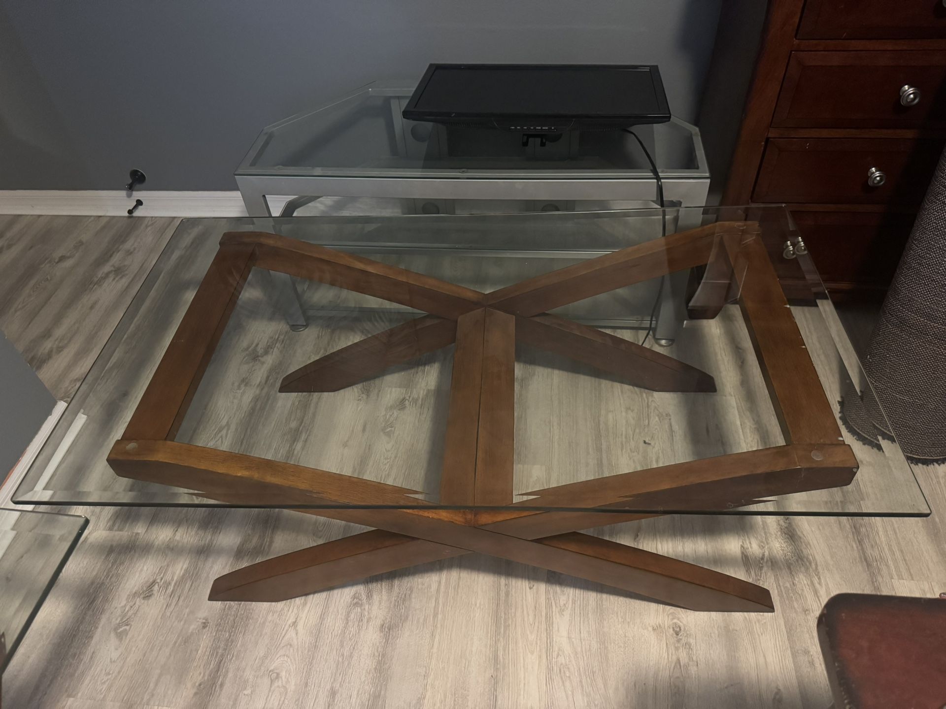 Coffee Table With 2 End Tables