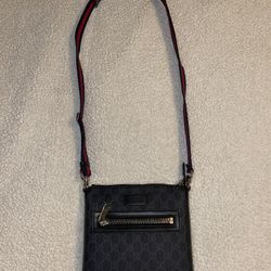 Gucci Small Messenger Bag 