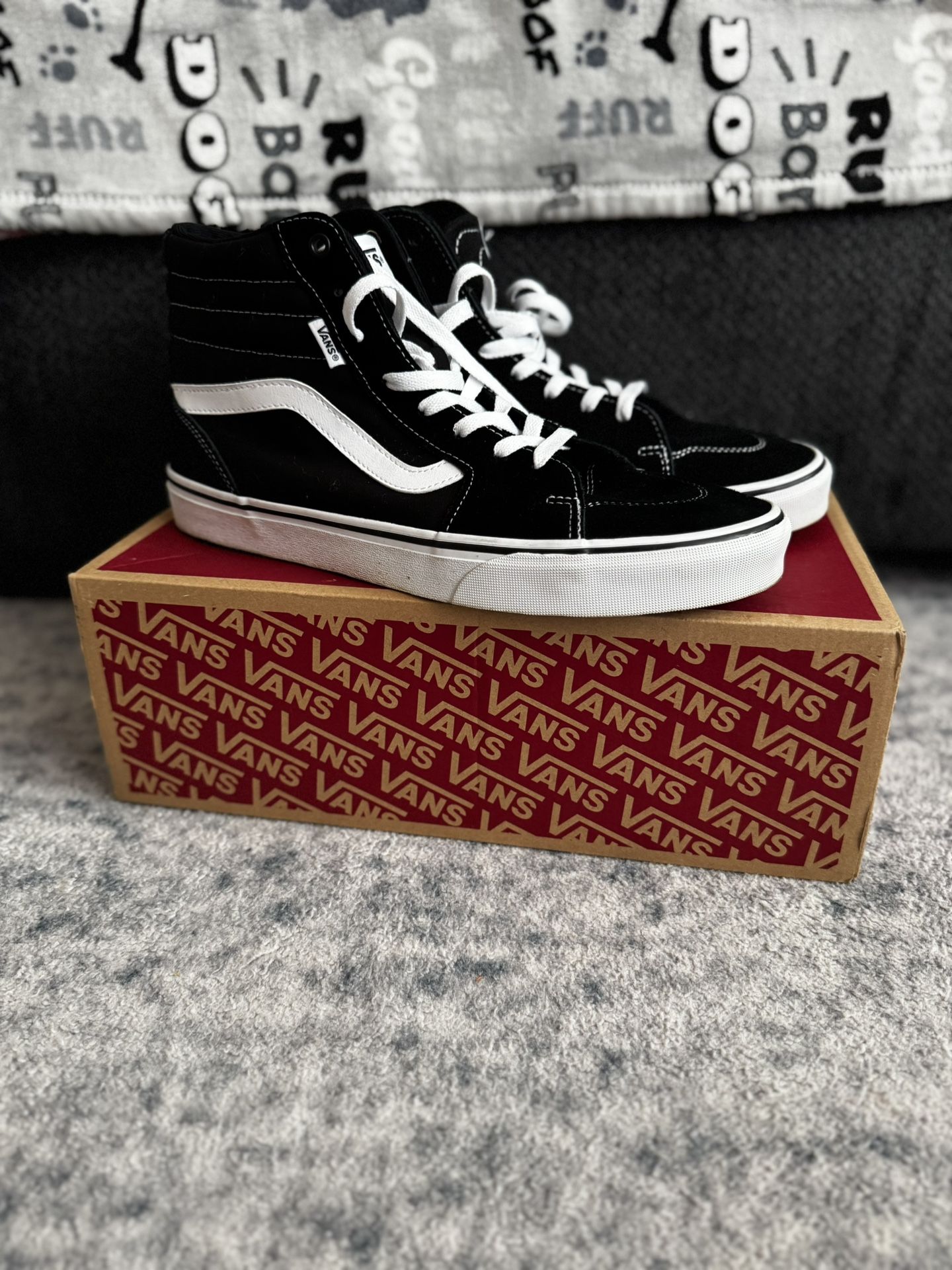 VANS Sk8-Hi Black & White Shoes