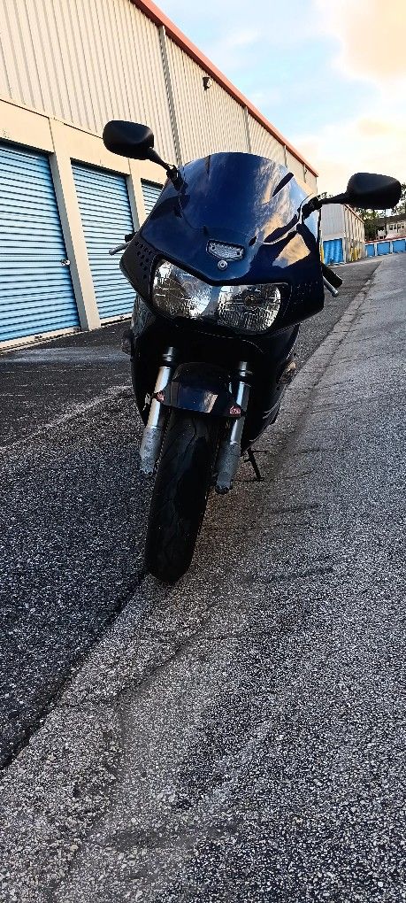 1999 Honda CBR 929