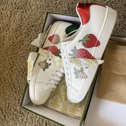 Men Shoe Size 10.5
