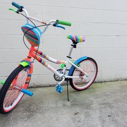 Little Mismatched LittleMissMatched 20" girls bike bicycle rainbow colorful