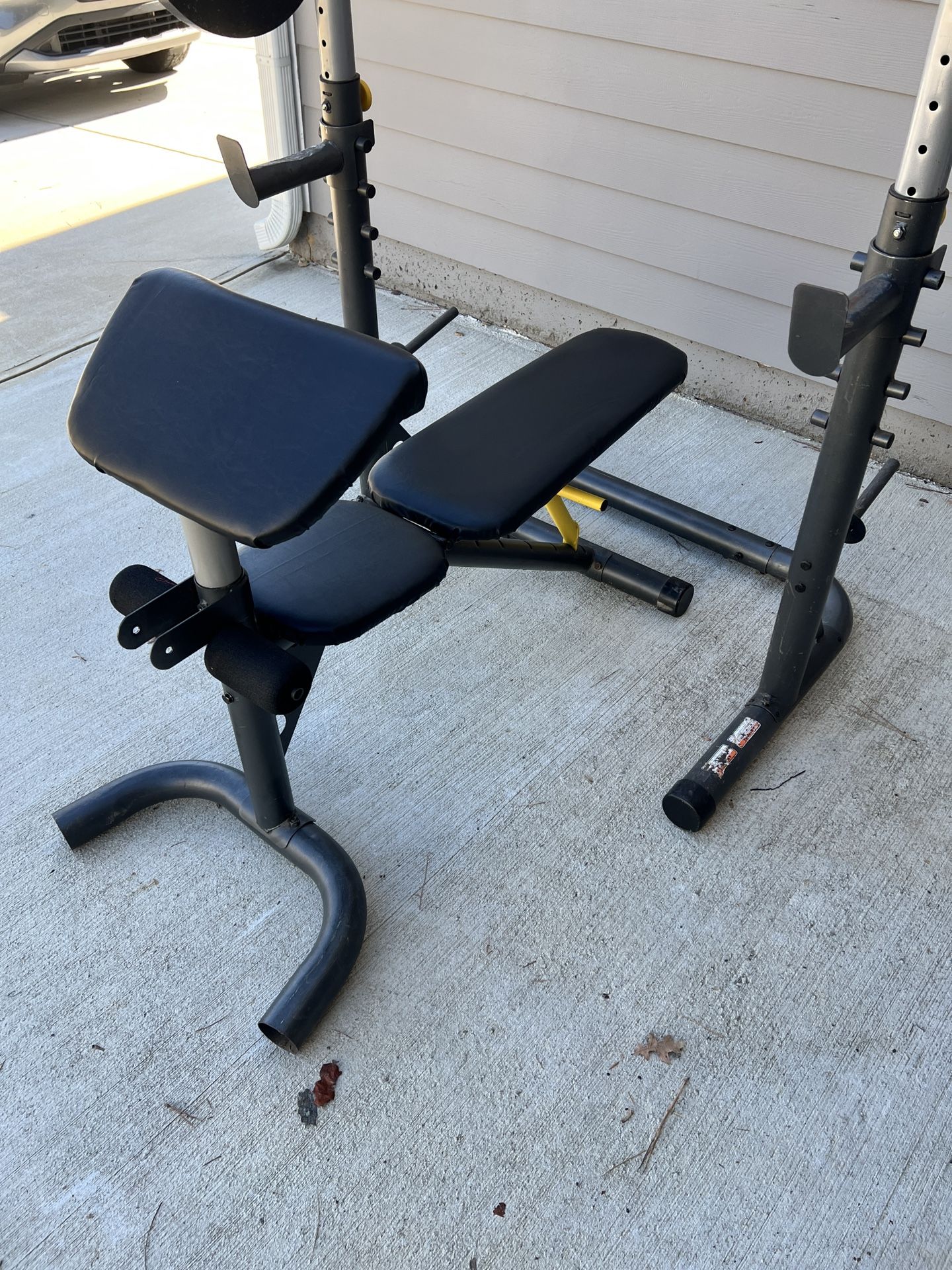 Gold’s Gym Adjustable Bench (XRS 20-Style) + 185 lb Weights + 2 Bars