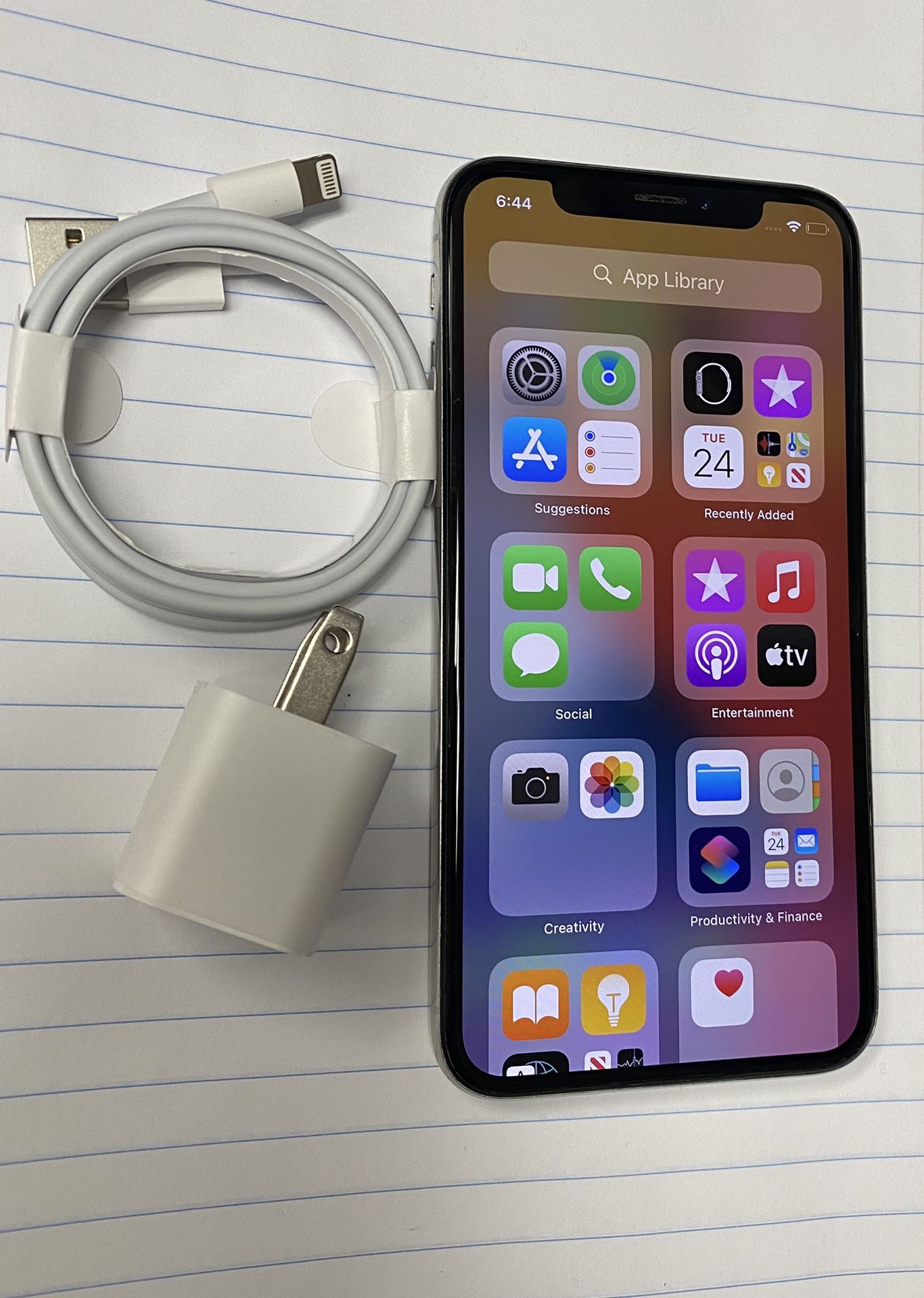 Factory unlocked apple iphone X 256 gb, store warranty!