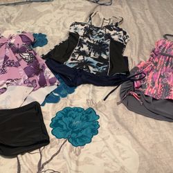 Girls Size Medium Baithingsuits