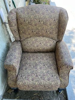 Vintage paisley style armchair recliner