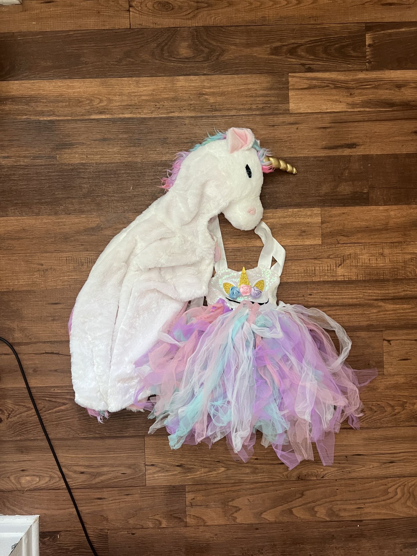 Unicorn Costume 4T - 5T Dress Lights Up!!