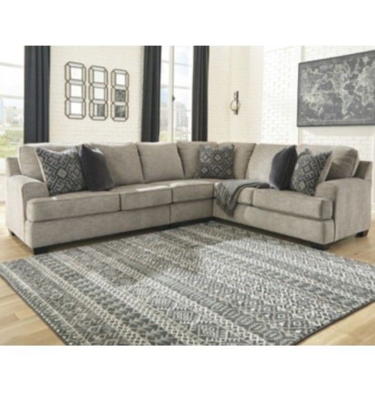 Ashleys Bovarian 3 Piece Sectional