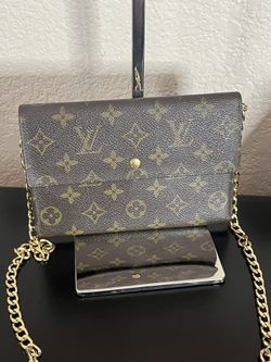 Louis Vuitton Pochette Passport Trifold Wallet