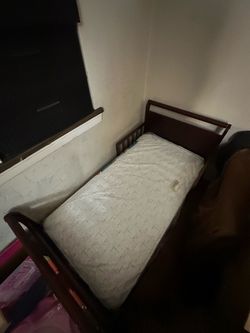 Toddler Bed Frame with Mattress