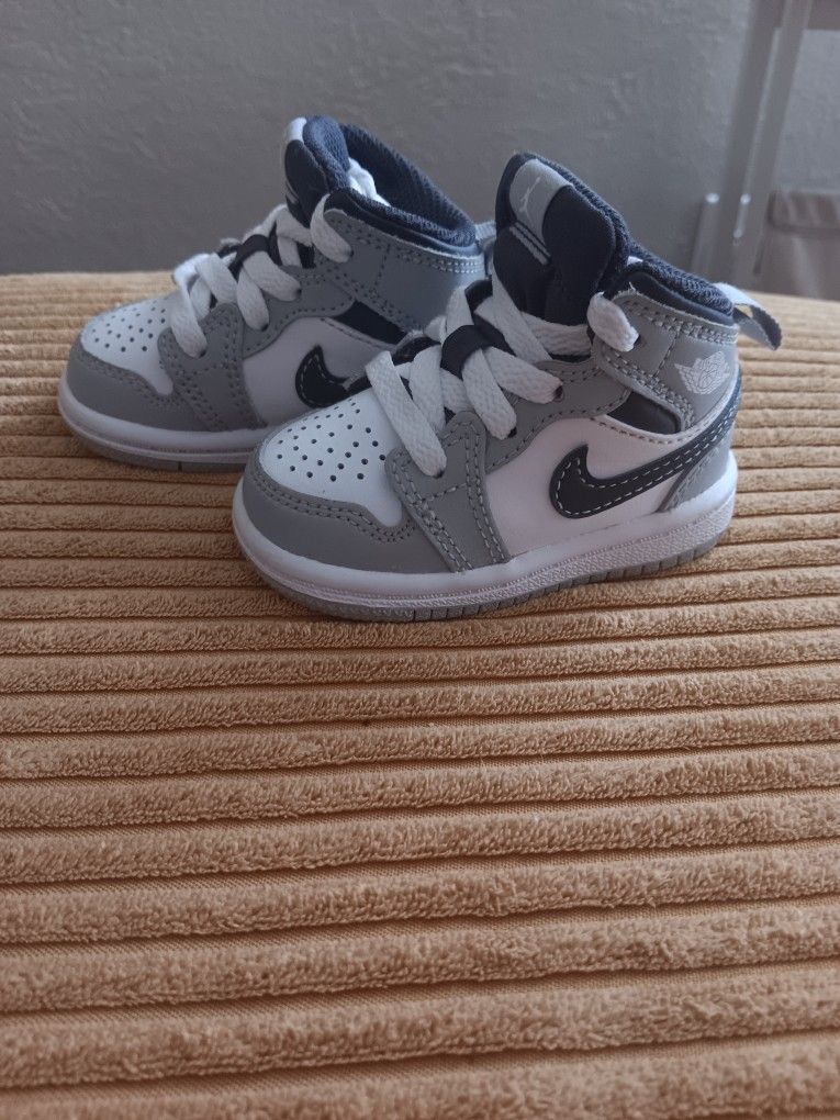 Jordans Size 3c