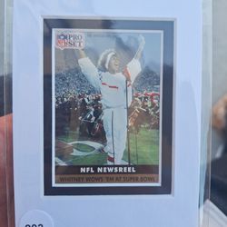 Nfl Pro Set NFL Trading Card NFL Newsreel Whitney Houston 350  At Super Bowl 1991 PERFECT CONDITION BRAND NEW NO BENDS NO FOLDS  