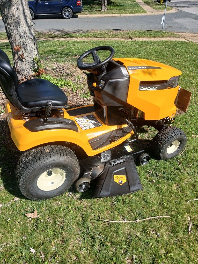 Cub Cadet Xt1 Lt46-in Cut