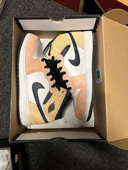 [$80] Jordan 1s (M7, W8.5)