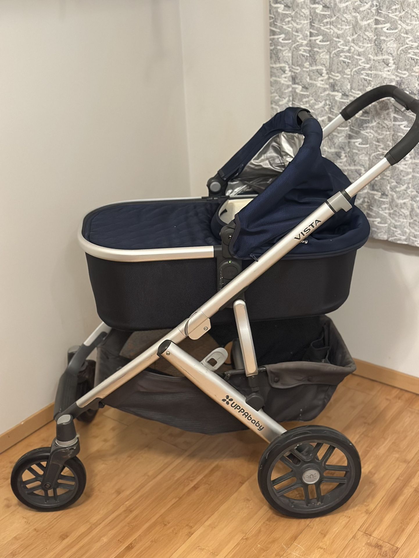 UPPAbaby VISTA Stroller with Bassinet & Car Seat Navy Blue