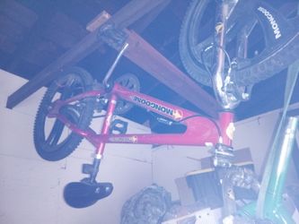 Magnet mongoose bmx bike
