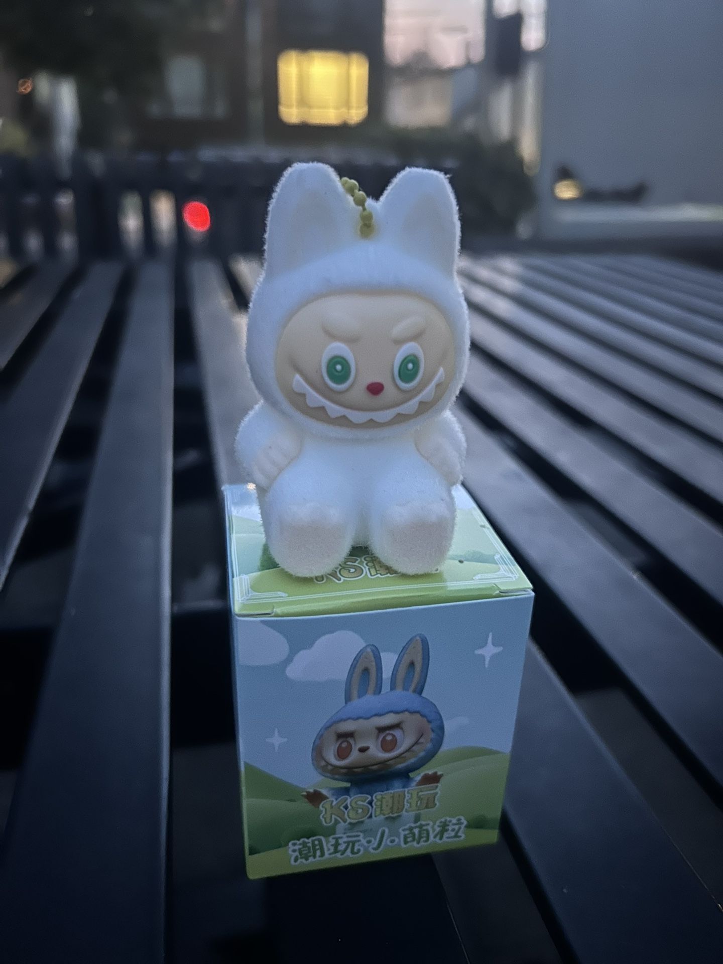 LABUBU - SOY MILK ANGEL (GLOW IN THE DARK)