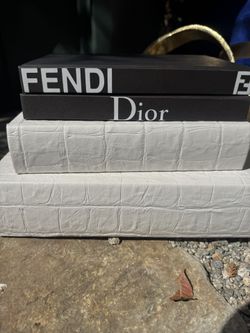 Vases And Home Decor (the Whole Box For $10)