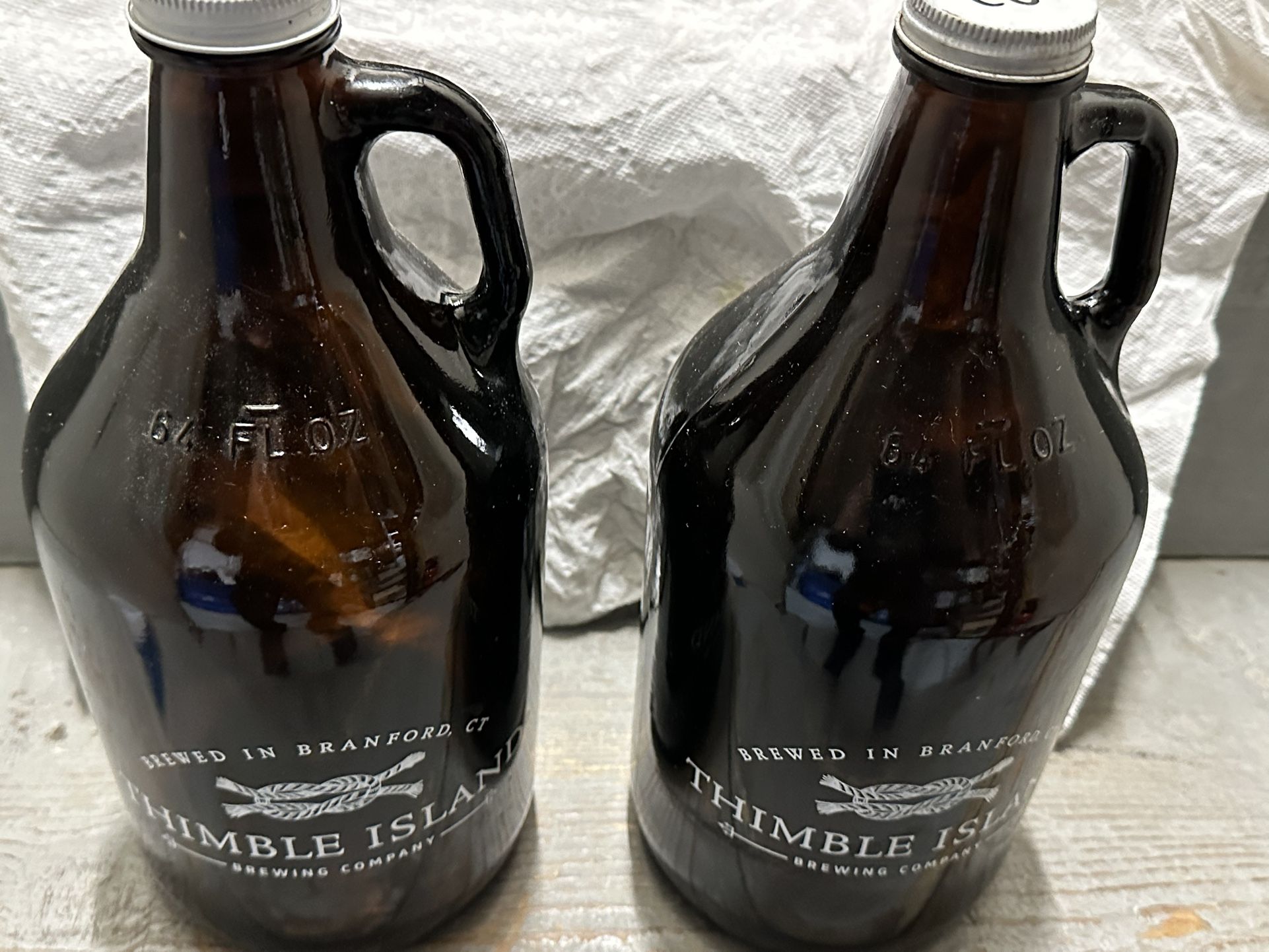 Thimble Island Brewery 64oz Growler
